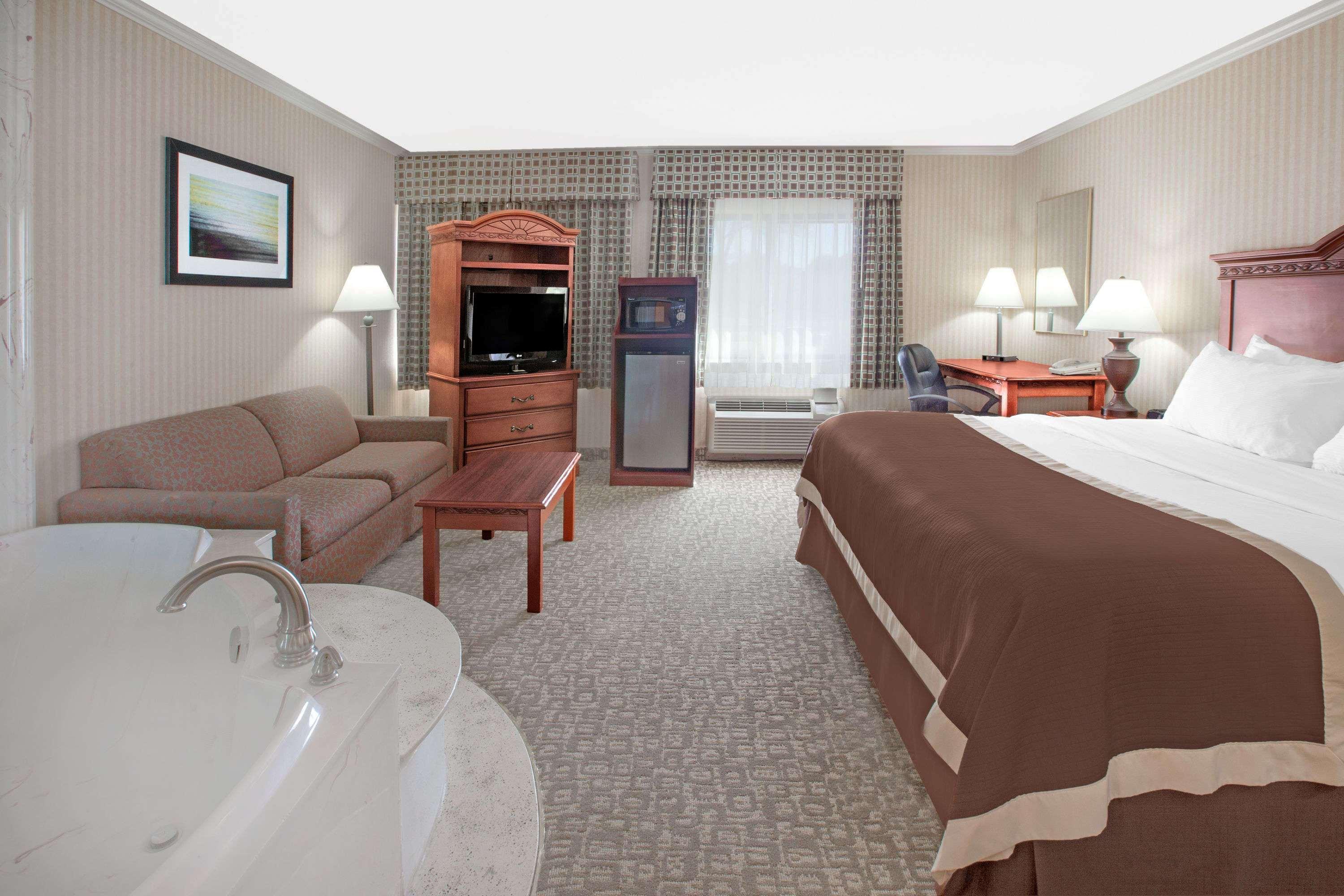 Baymont By Wyndham Jackson Hotel Екстериор снимка
