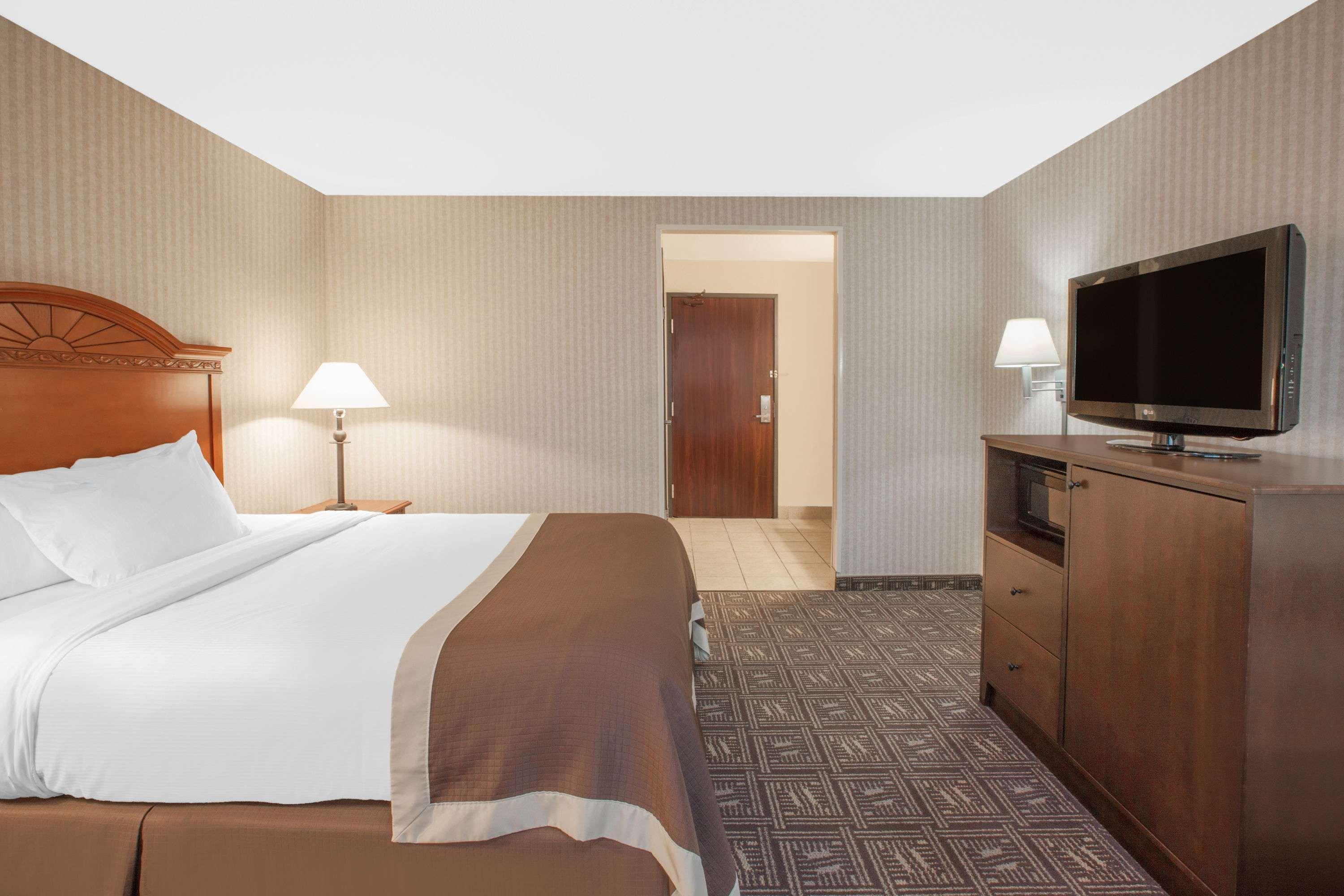 Baymont By Wyndham Jackson Hotel Екстериор снимка